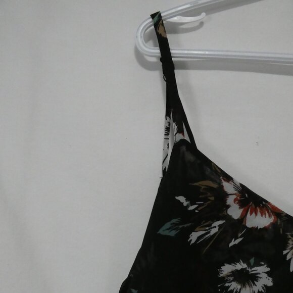 TORRID | size 2 | Black Floral Cami Top With Spaghetti Straps - Picture 9 of 15